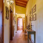 Scappo In Umbria, Mevania Беванья
