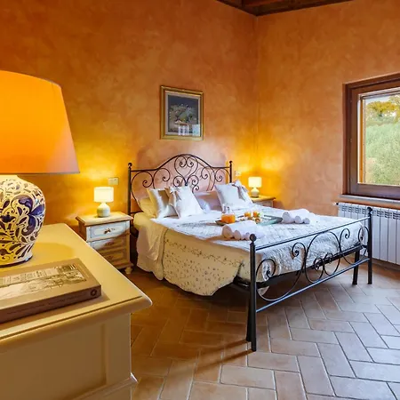 Scappo In Umbria,mevania