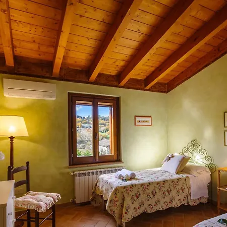 Scappo In Umbria,mevania Villa