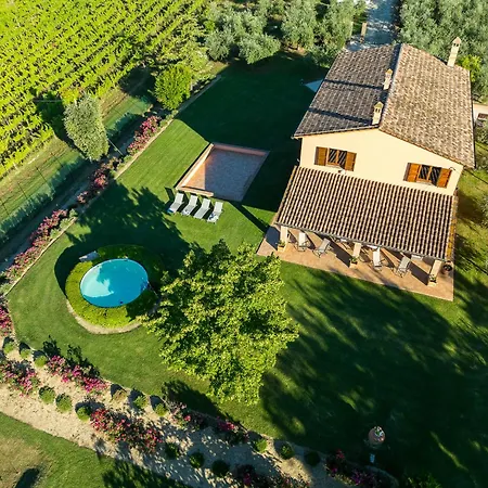 Scappo In Umbria,mevania * Bevagna