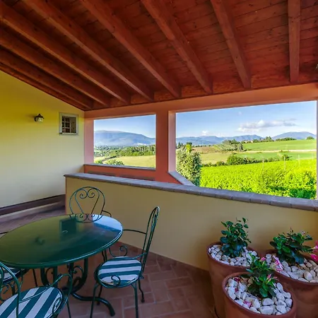 Scappo In Umbria,mevania